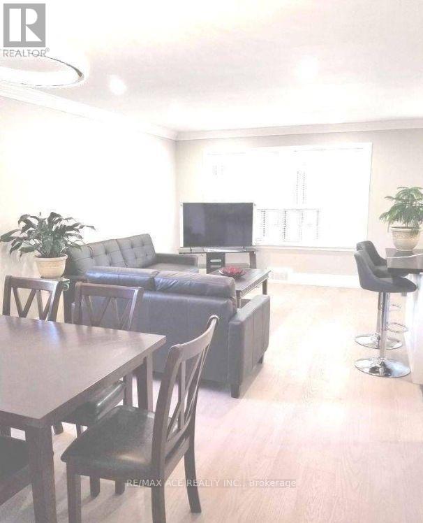 Main - 16 Compton Drive, Toronto, Ontario M1R 4A6 - Photo 3 - E13576962