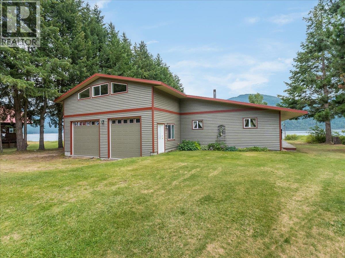 7510 Deer Park Road, Deer Park, British Columbia  V1N 4V8 - Photo 3 - 10394792