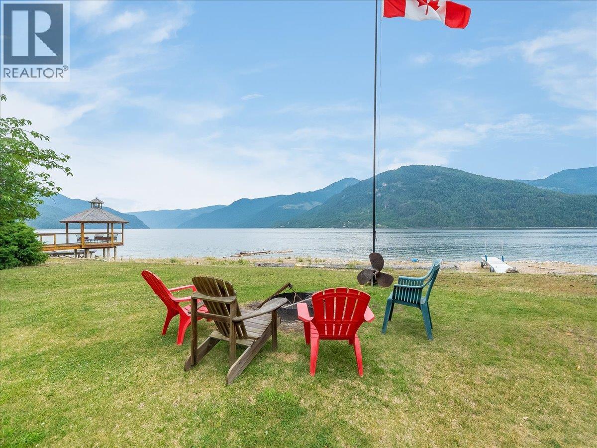7510 Deer Park Road, Deer Park, British Columbia  V1N 4V8 - Photo 5 - 10394792