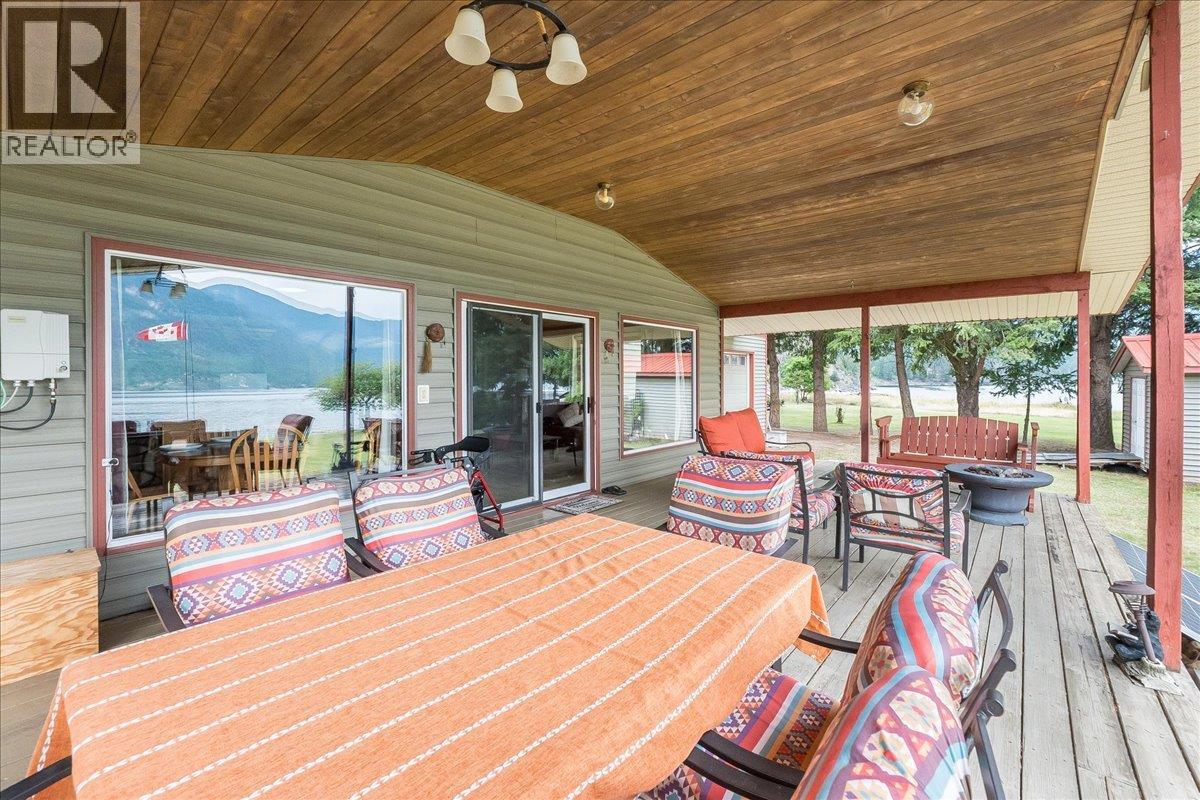 7510 Deer Park Road, Deer Park, British Columbia  V1N 4V8 - Photo 19 - 10394792