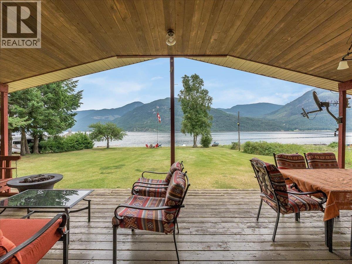 7510 Deer Park Road, Deer Park, British Columbia  V1N 4V8 - Photo 18 - 10394792