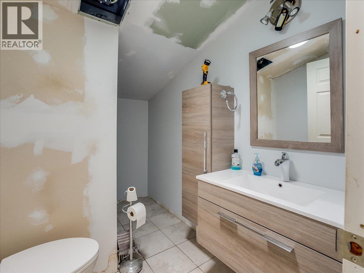 7510 Deer Park Road, Deer Park, British Columbia  V1N 4V8 - Photo 47 - 10394792