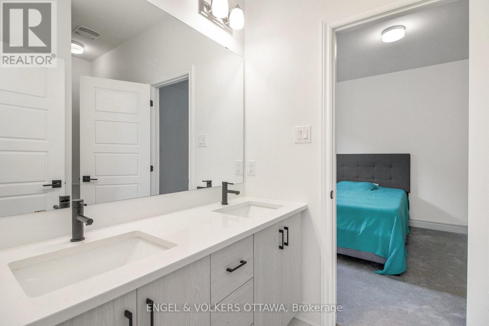 1031 Curraglass Walk, Ottawa, Ontario  K2S 3A4 - Photo 20 - X13577114