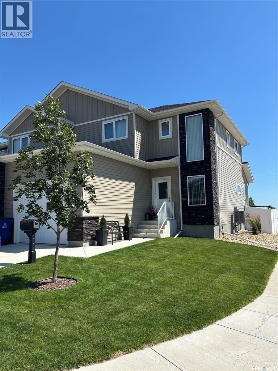 101 Echo Lane, Martensville, Saskatchewan  S0K 2T1 - Photo 2 - SK042848
