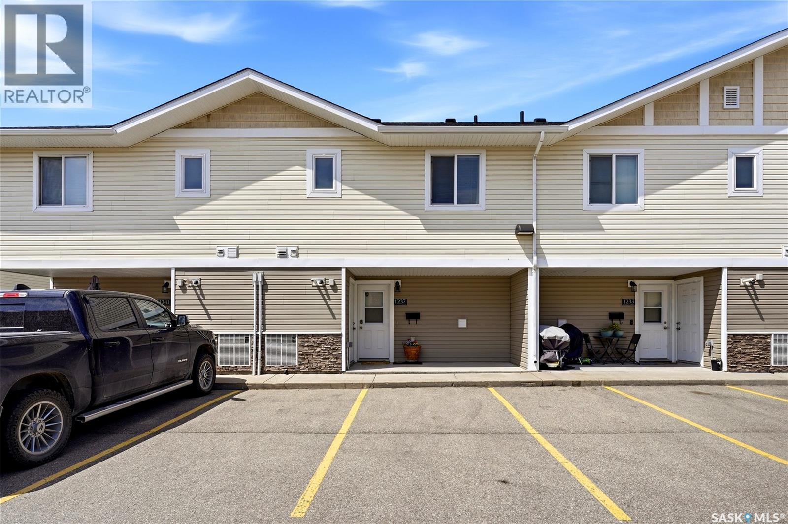 1237 Grey Street, Regina, Saskatchewan  S4T 1G7 - Photo 35 - SK042722