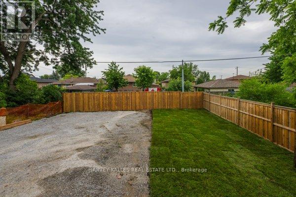 2 - 165 Spalding Road, Toronto (Downsview-Roding-Cfb), Ontario  M3K 1K3 - Photo 16 - W13576862