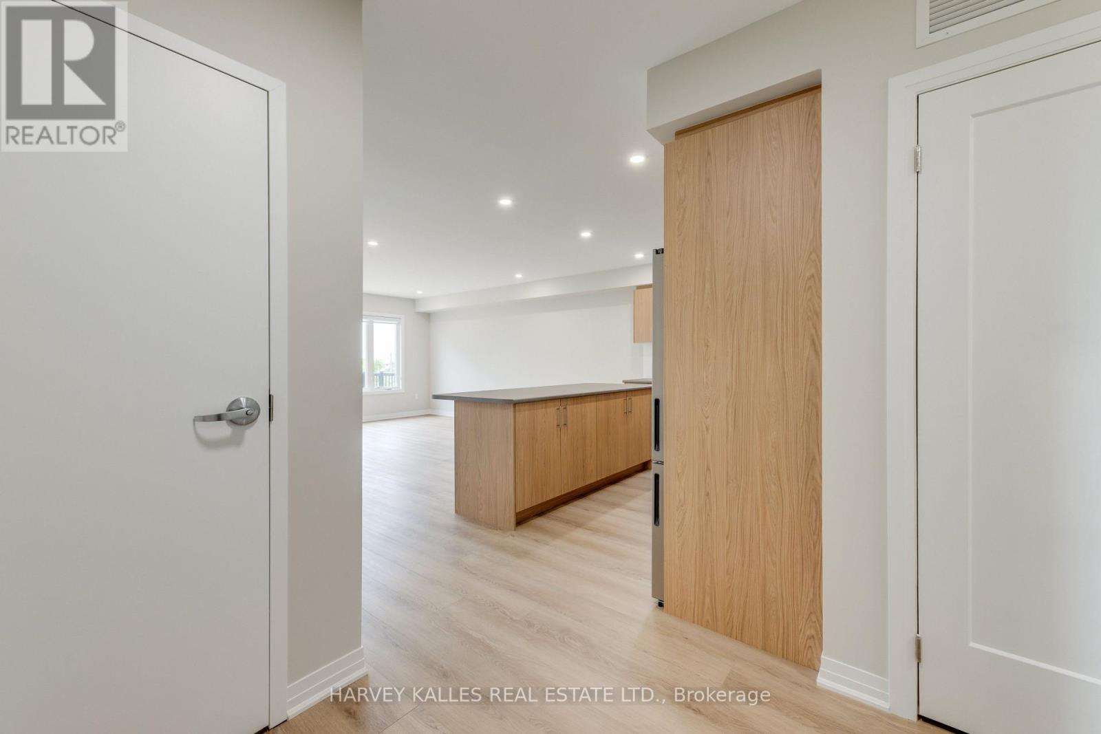 2 - 165 Spalding Road, Toronto (Downsview-Roding-Cfb), Ontario  M3K 1K3 - Photo 2 - W13576862