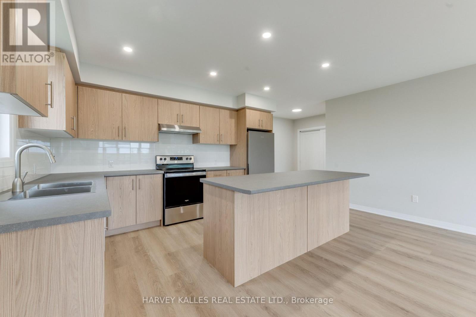 2 - 165 Spalding Road, Toronto (Downsview-Roding-Cfb), Ontario  M3K 1K3 - Photo 8 - W13576862