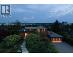 1295 W KEITH ROAD, North Vancouver, British Columbia