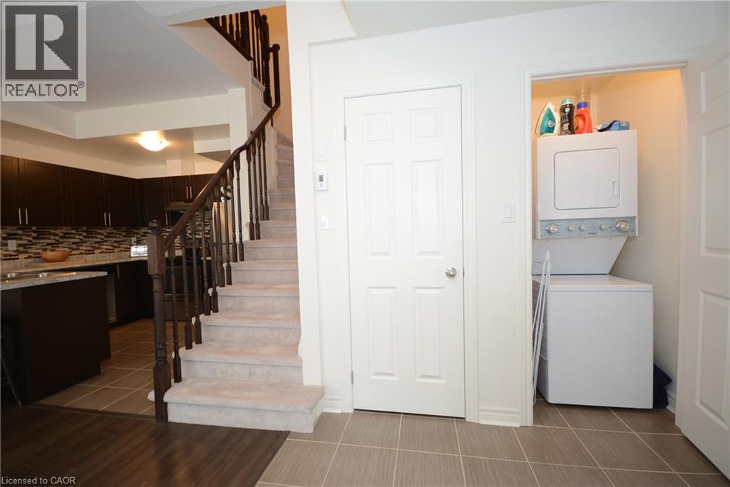 2420 Baronwood Drive Unit# 03-03, Oakville, Ontario  L6M 0J8 - Photo 5 - 40846593