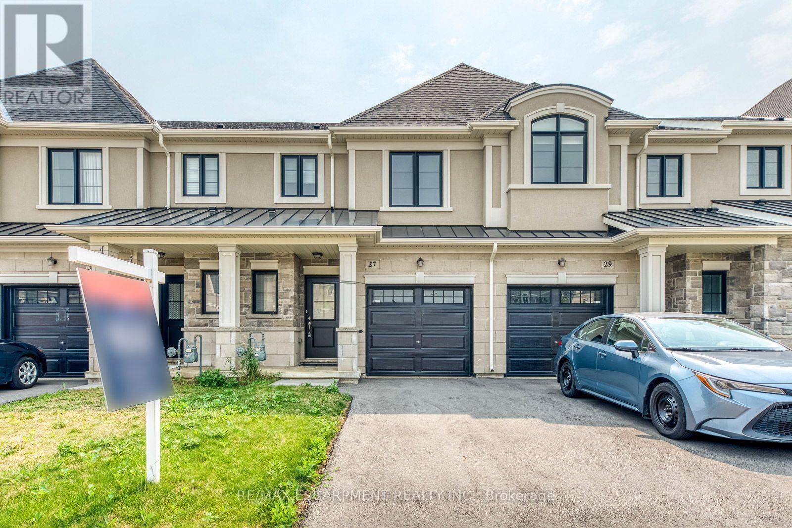 27 MIA DRIVE, Hamilton, Ontario