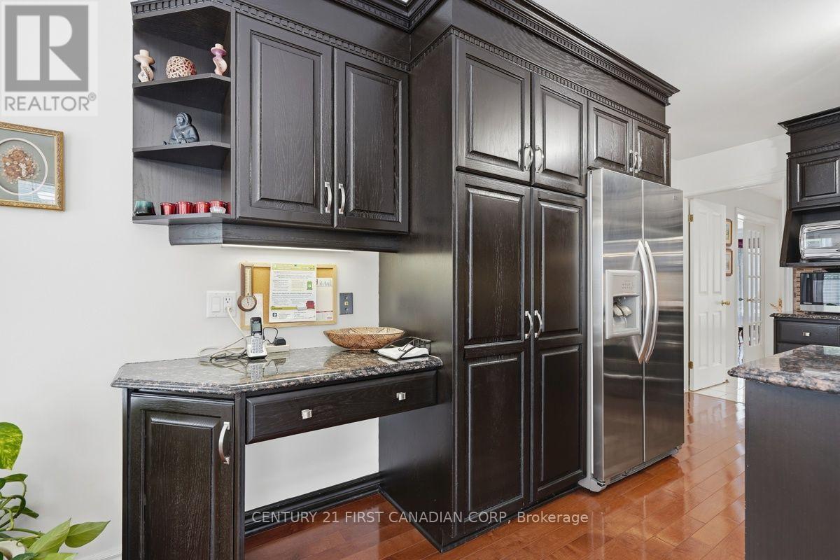 315 Ambleside Drive, London North, Ontario  N6G 4V8 - Photo 15 - X13577212