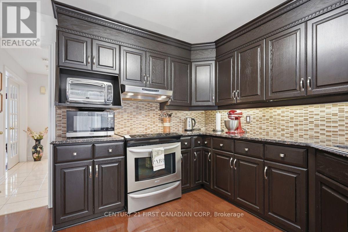 315 Ambleside Drive, London North, Ontario  N6G 4V8 - Photo 16 - X13577212