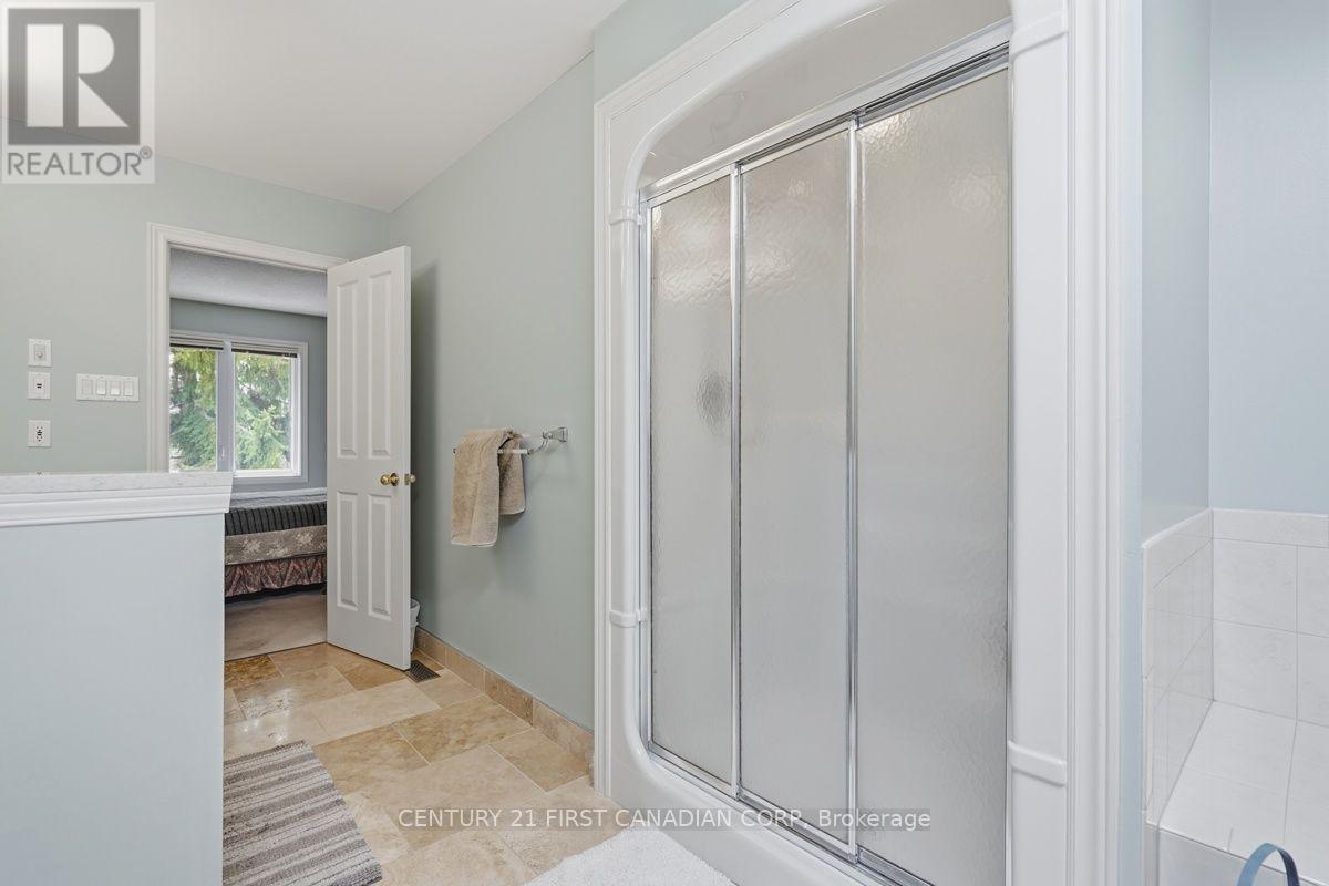 315 Ambleside Drive, London North, Ontario  N6G 4V8 - Photo 31 - X13577212