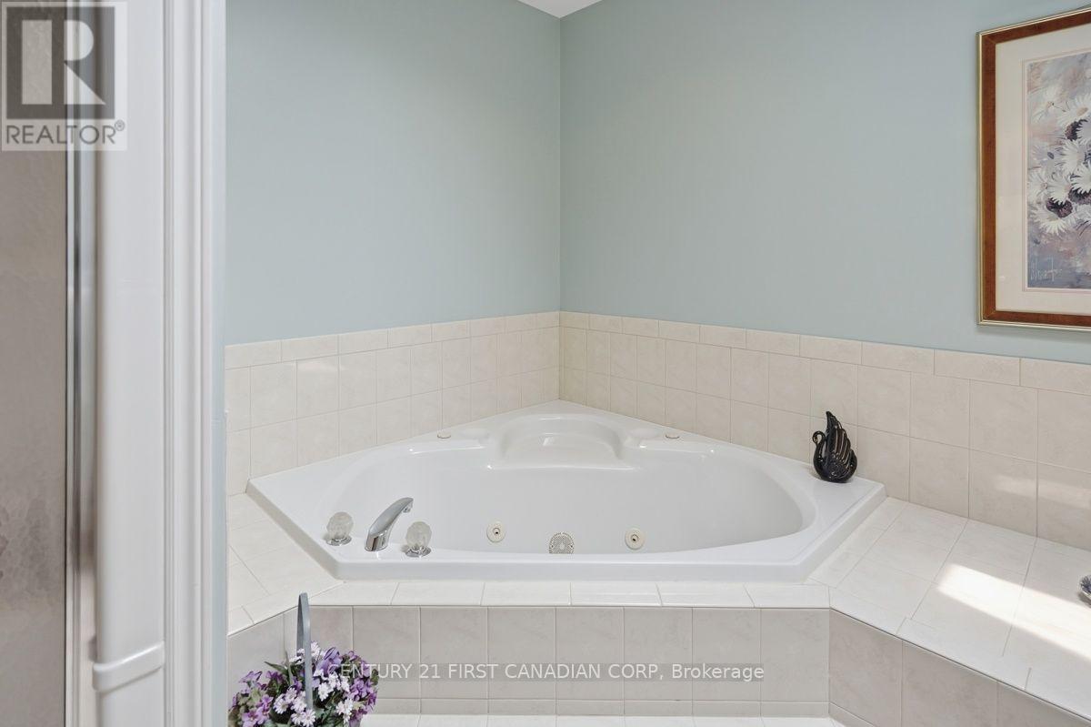 315 Ambleside Drive, London North, Ontario  N6G 4V8 - Photo 34 - X13577212