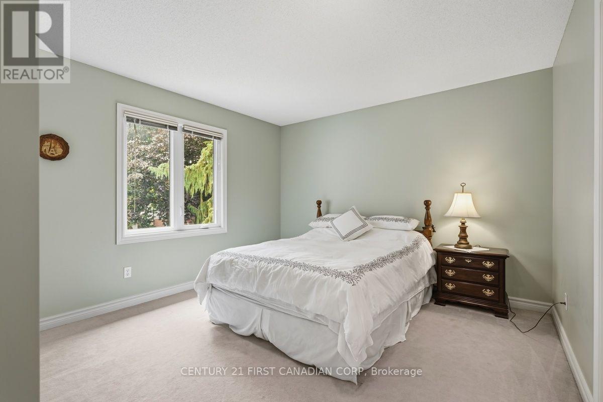 315 Ambleside Drive, London North, Ontario  N6G 4V8 - Photo 37 - X13577212