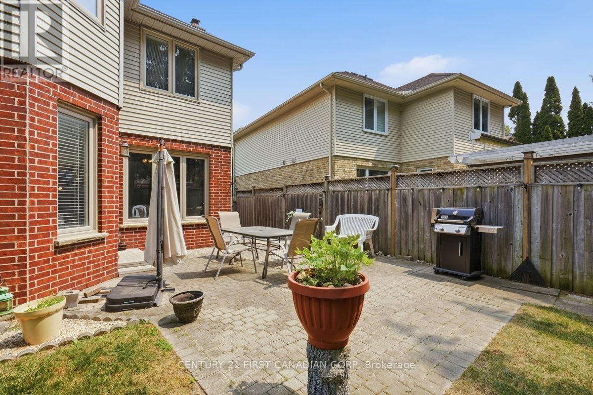 315 Ambleside Drive, London North, Ontario  N6G 4V8 - Photo 40 - X13577212