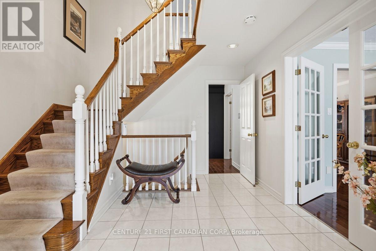 315 Ambleside Drive, London North, Ontario  N6G 4V8 - Photo 8 - X13577212