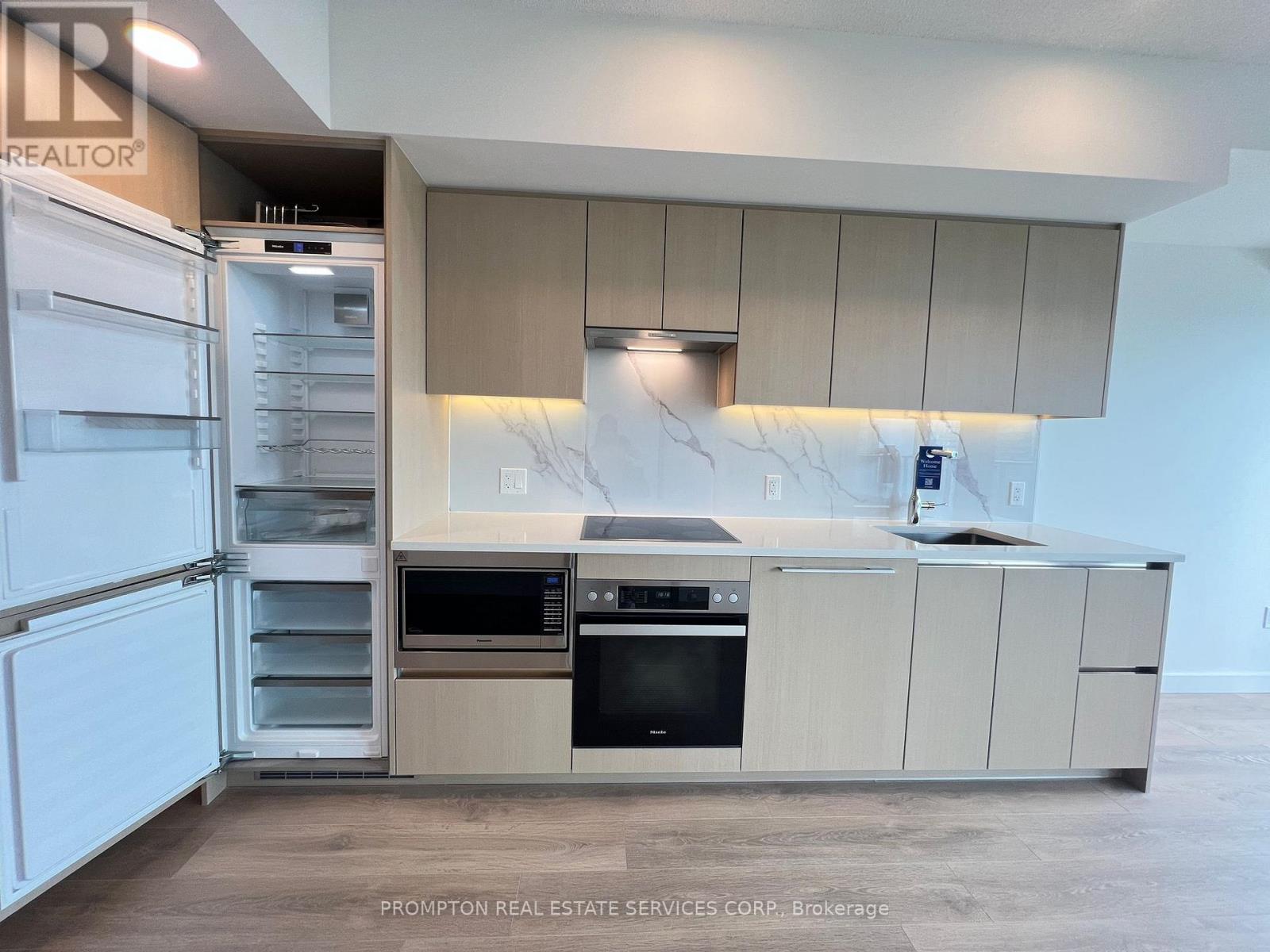 4602 - 3 Concord Cityplace Way, Toronto, Ontario  M5V 0X4 - Photo 5 - C13577284