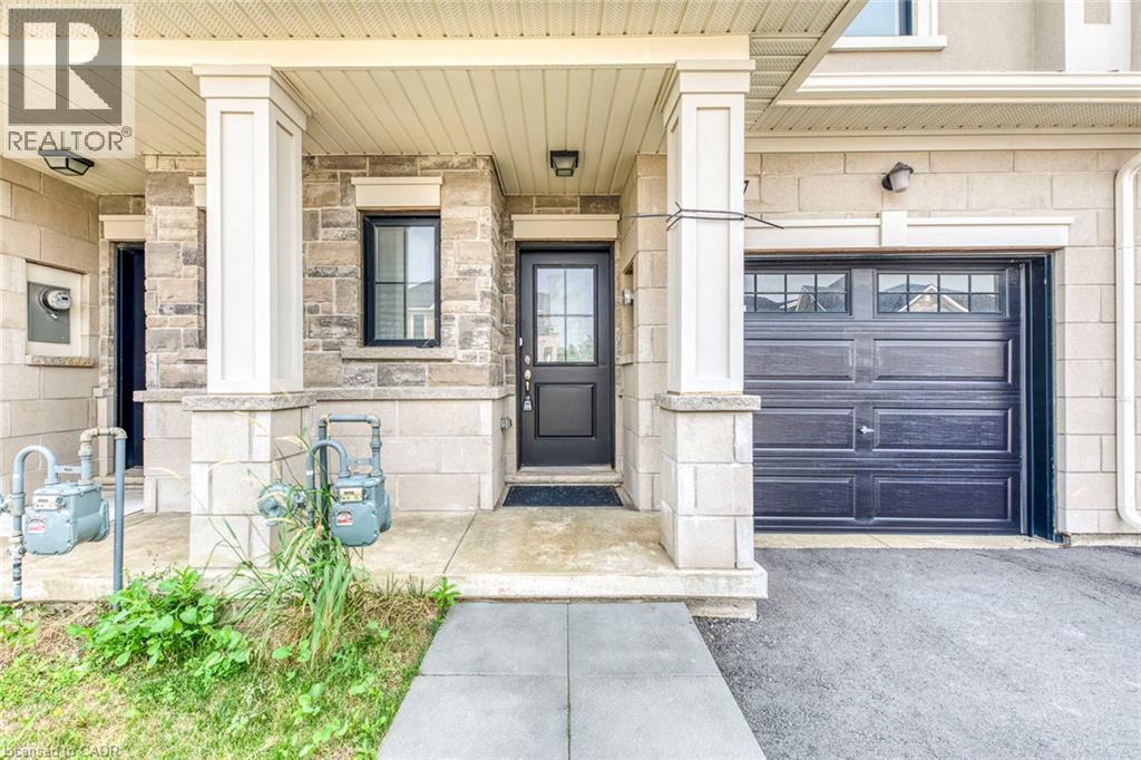 27 Mia Drive, Hamilton, Ontario  L9B 0H8 - Photo 3 - 40849050