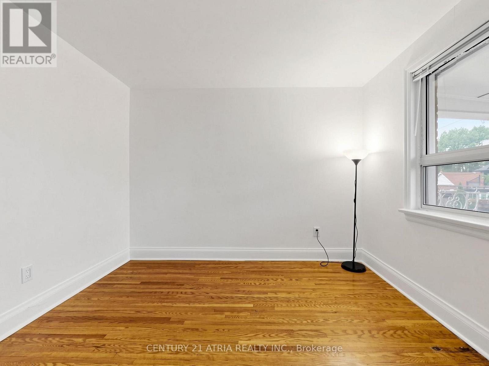 21 Mahoney Avenue, Toronto, Ontario  M6M 2H5 - Photo 20 - W13571940