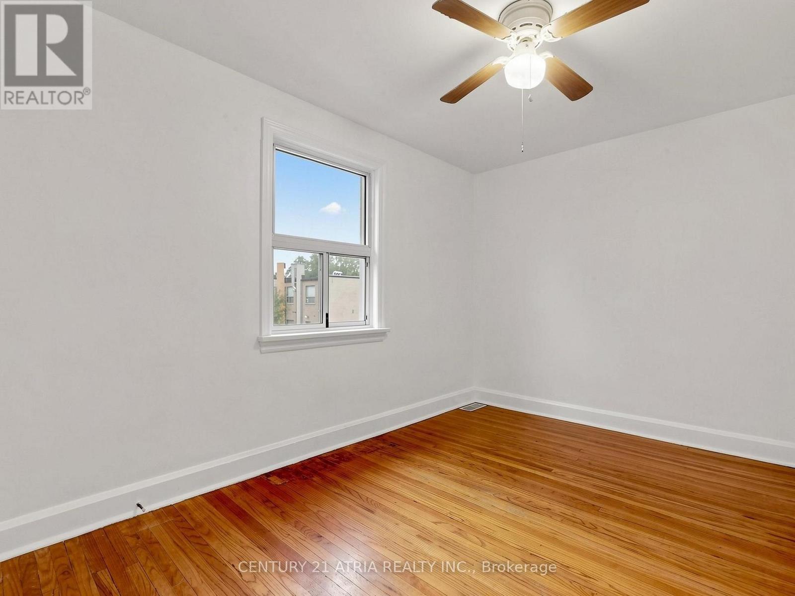 21 Mahoney Avenue, Toronto, Ontario  M6M 2H5 - Photo 28 - W13571940