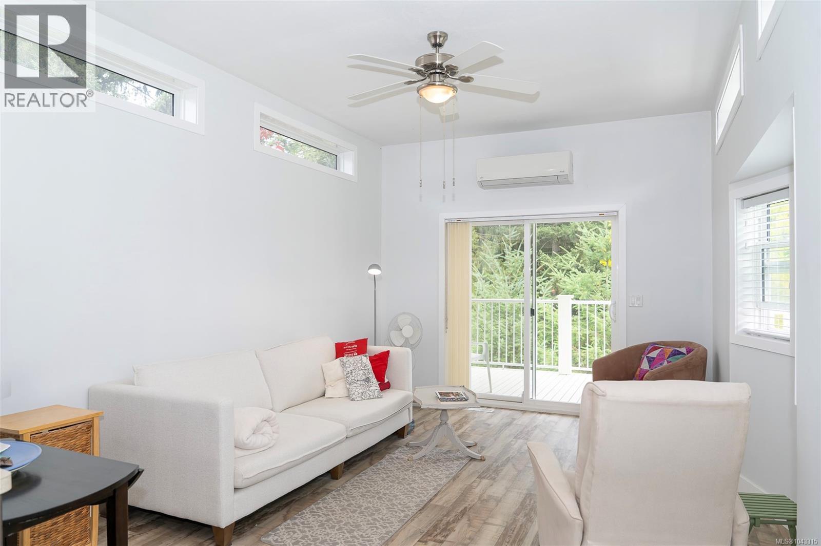 139 3042 River Rd — photo 18