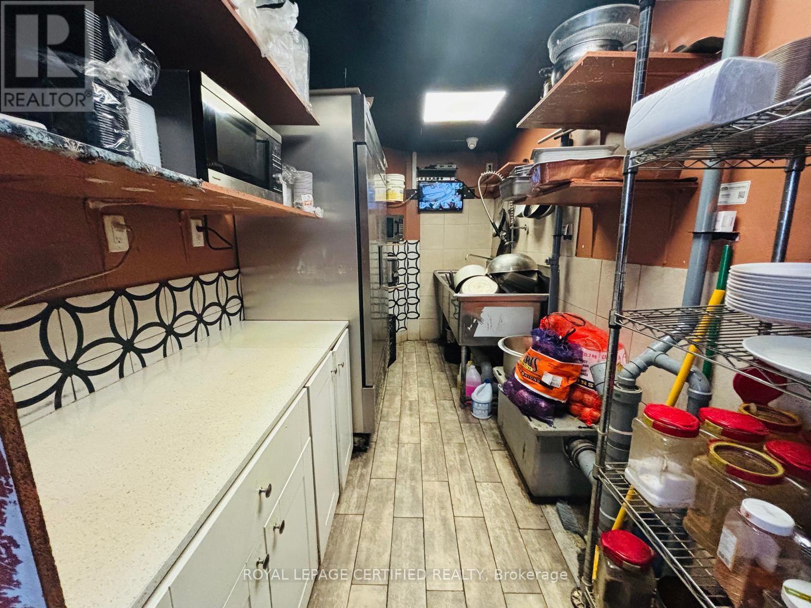 754 King Street W, Toronto, Ontario M5V 1N3 - Photo 14 - C13563920