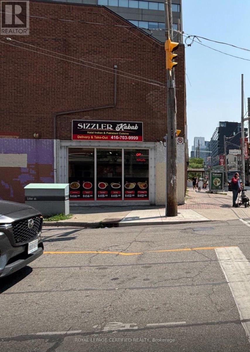 754 King Street W, Toronto, Ontario M5V 1N3 - Photo 2 - C13563920