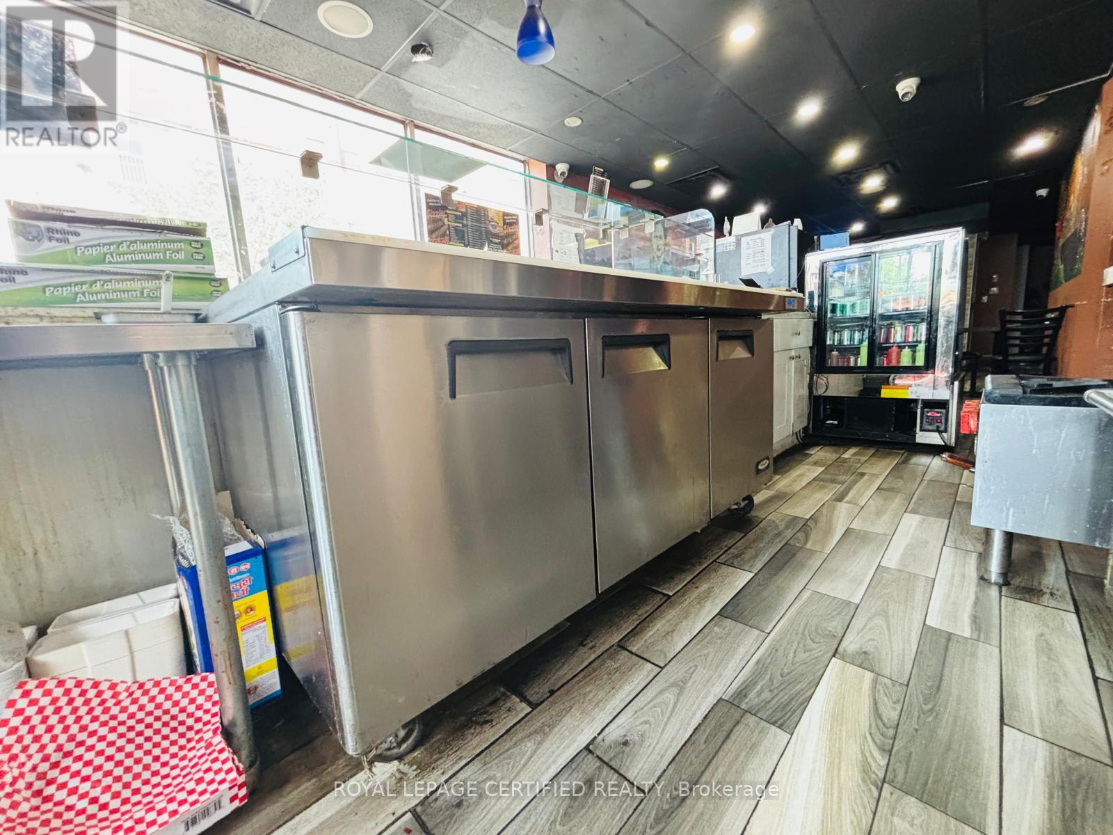 754 King Street W, Toronto, Ontario M5V 1N3 - Photo 9 - C13563920