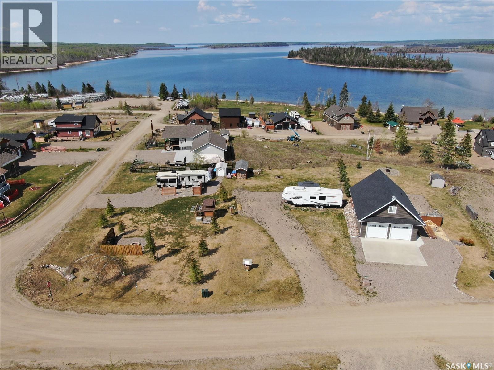 702 Diamond Willow Drive, Meadow Lake Provincial Park, Saskatchewan  S0M 1A0 - Photo 2 - SK042922