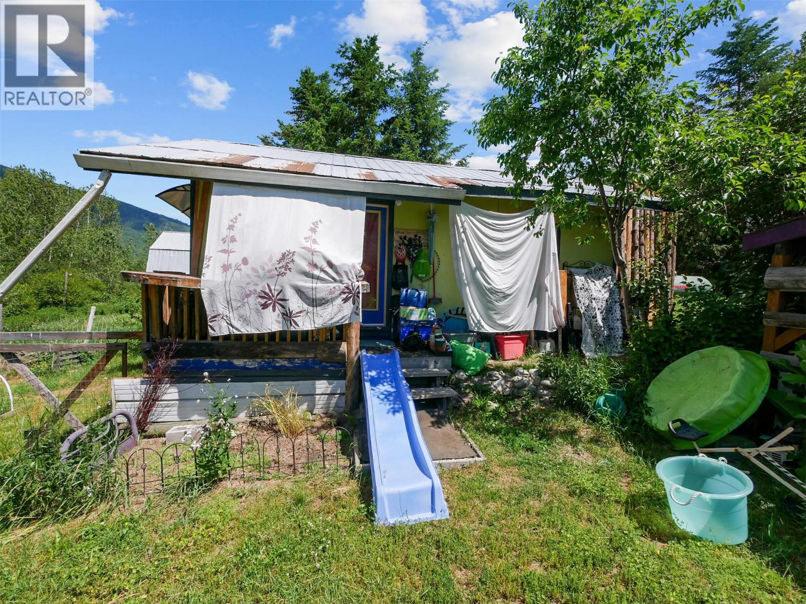 Listing image 24