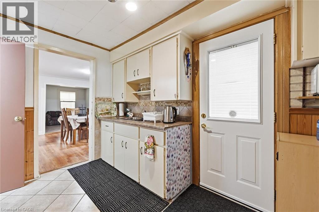156 Hope Avenue, Hamilton, Ontario  L8H 2E8 - Photo 13 - 40849156
