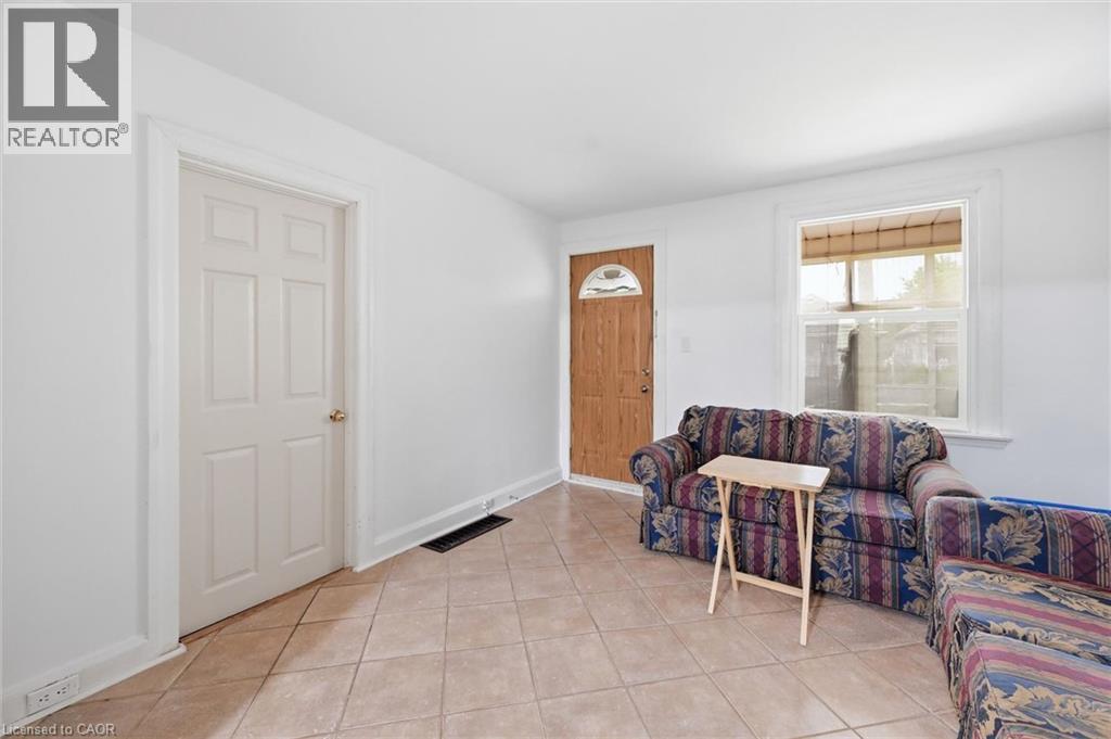 156 Hope Avenue, Hamilton, Ontario  L8H 2E8 - Photo 5 - 40849156