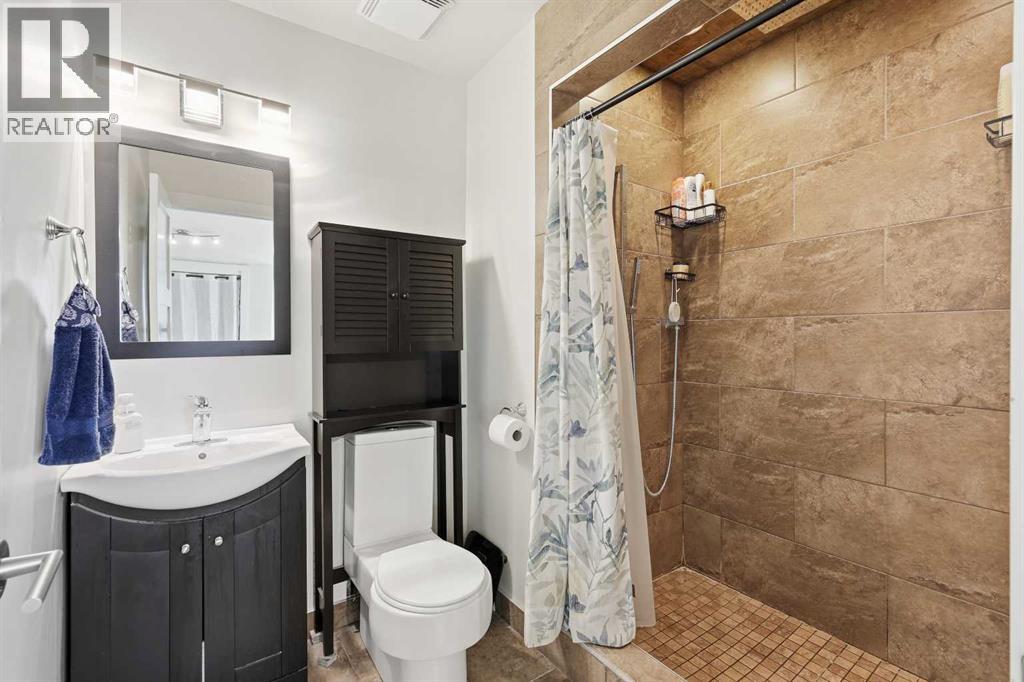 443 Brae Glen Crescent SW, Calgary, Alberta  T2W 1b6 - Photo 24 - A2328902