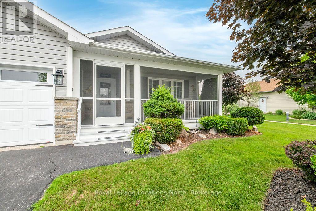 6 Tennessee Avenue, Wasaga Beach, Ontario  L9Z 3A8 - Photo 2 - S13577306
