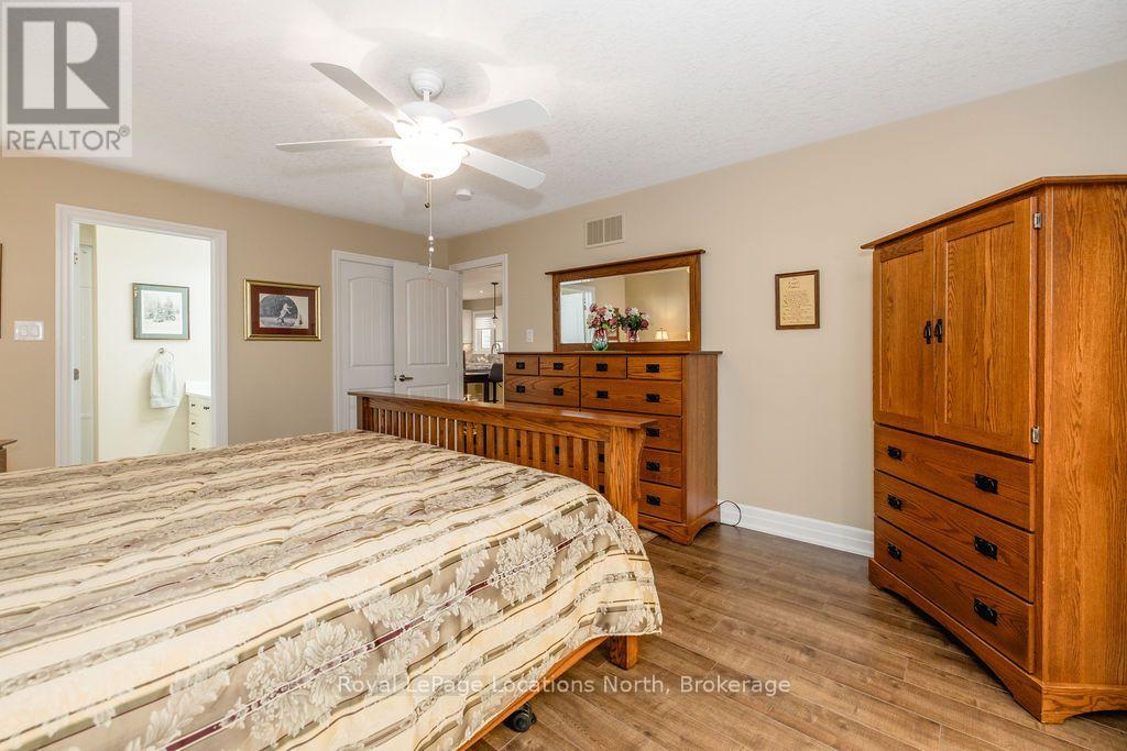 6 Tennessee Avenue, Wasaga Beach, Ontario  L9Z 3A8 - Photo 25 - S13577306