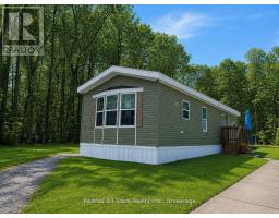 2406 SOUTH PORTAGE ROAD, Huntsville, Ontario