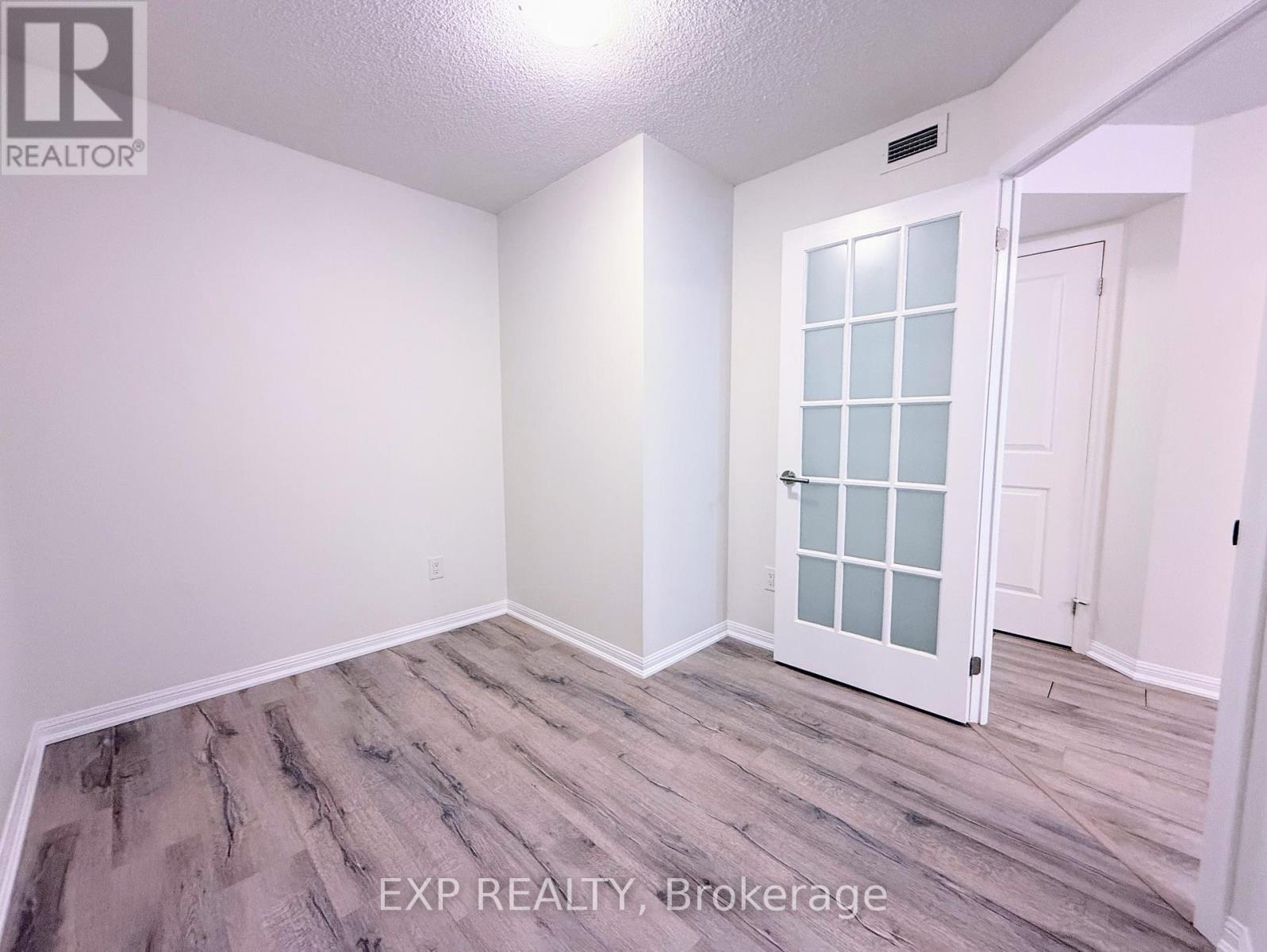 #702 - 400 Adelaide Street E, Toronto, Ontario  M5A 4S3 - Photo 12 - C13577478