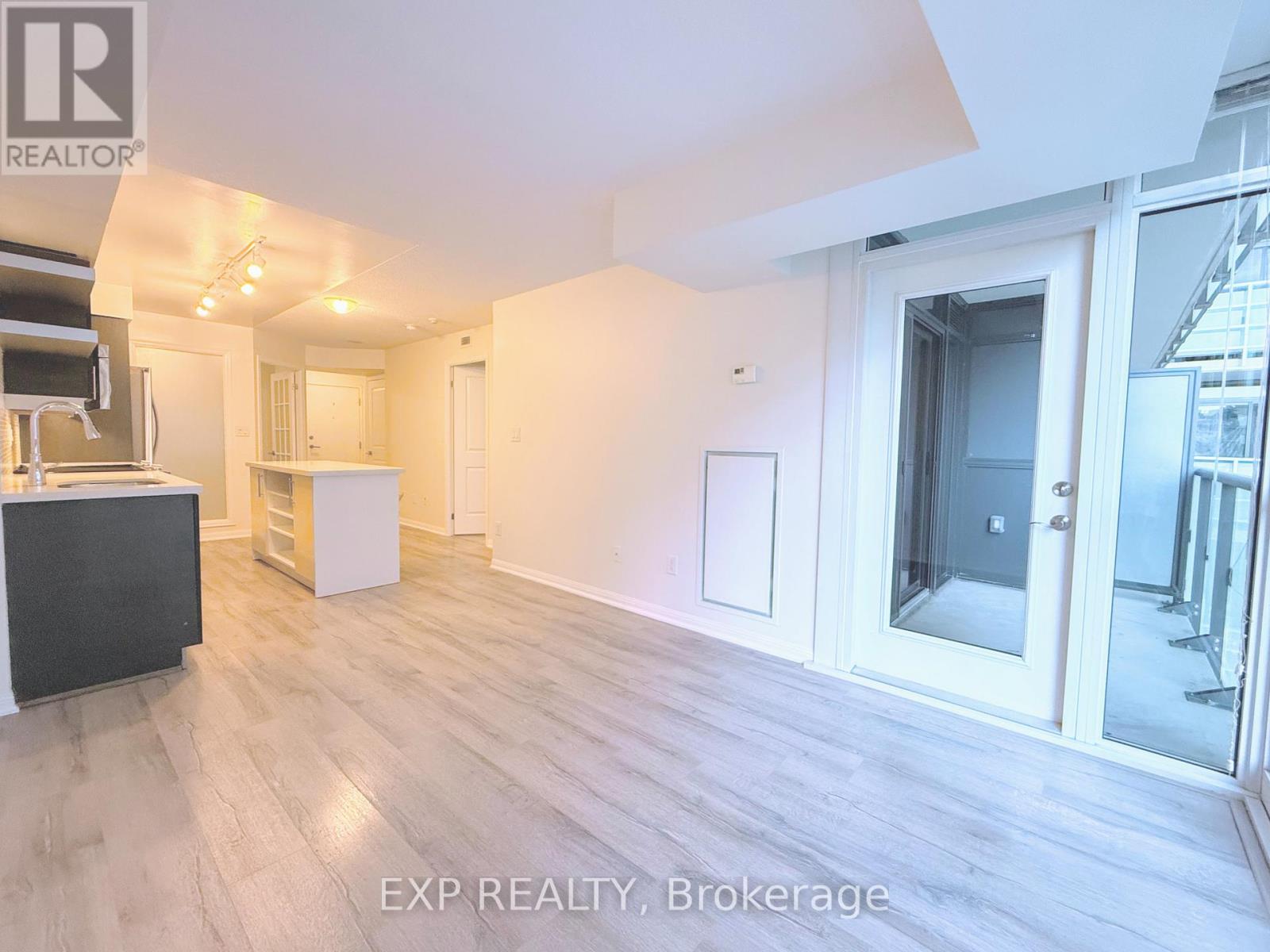 #702 - 400 Adelaide Street E, Toronto, Ontario  M5A 4S3 - Photo 5 - C13577478