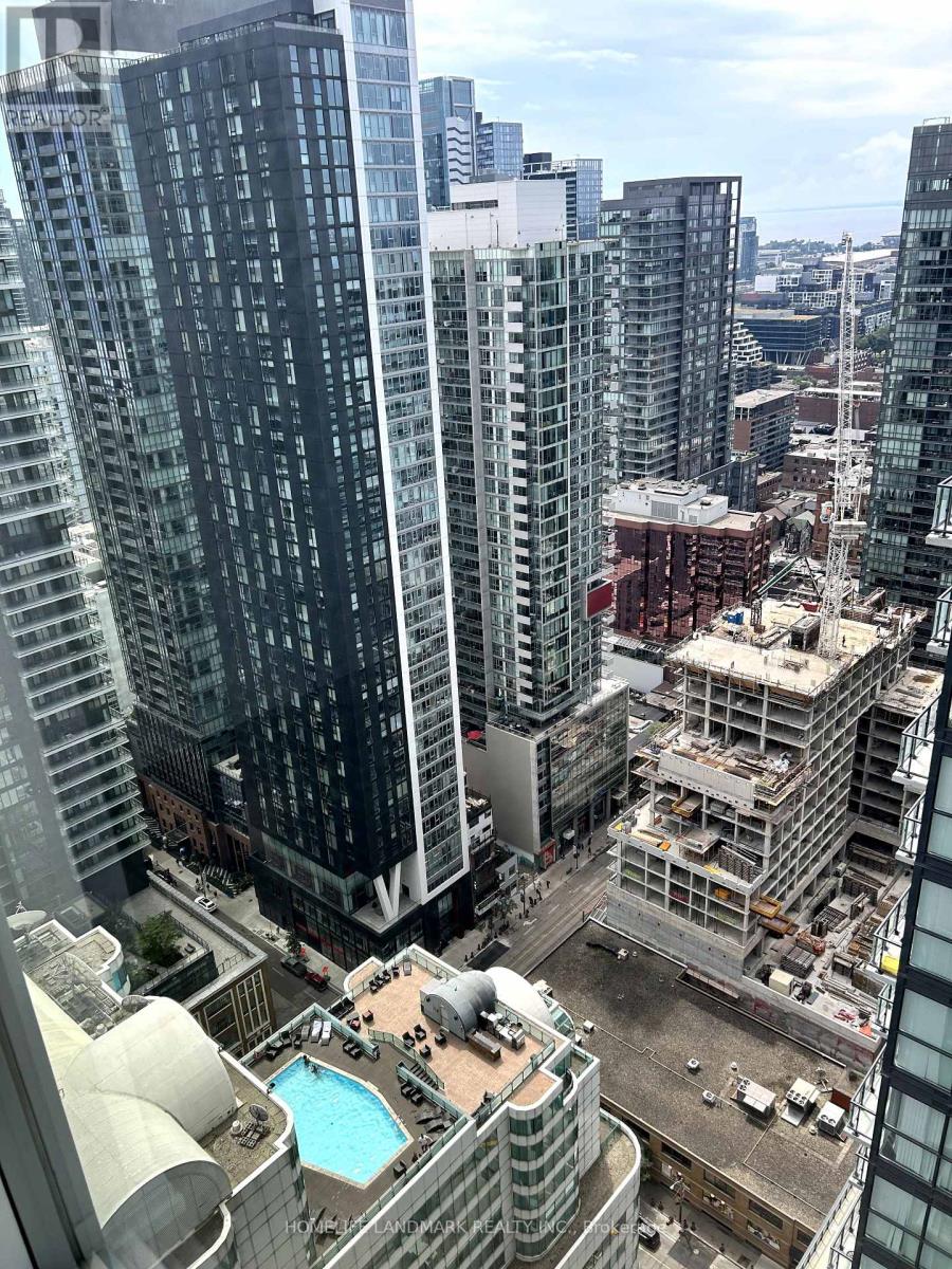 4001 - 8 Widmer Street, Toronto, Ontario  M5V 0W6 - Photo 10 - C13577496