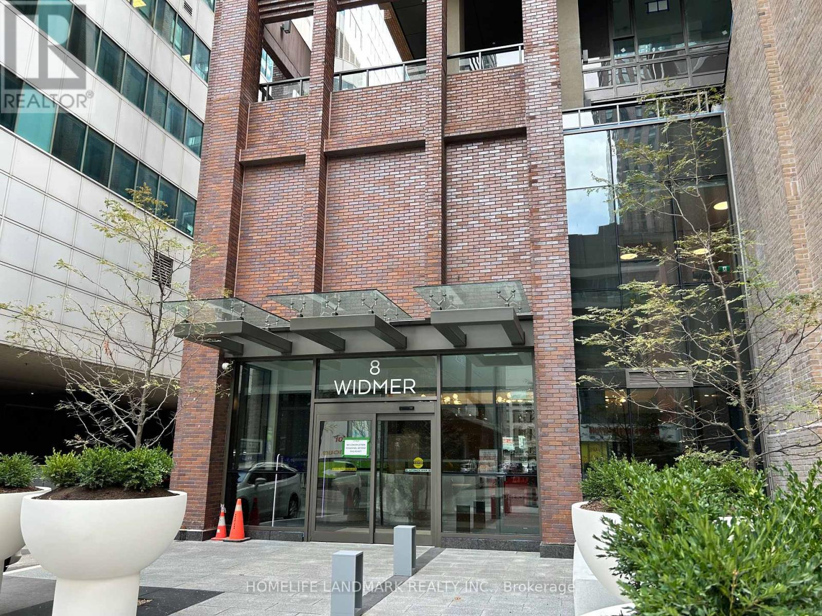 4001 - 8 Widmer Street, Toronto, Ontario  M5V 0W6 - Photo 3 - C13577496
