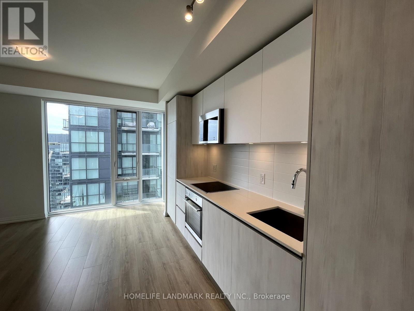 4001 - 8 Widmer Street, Toronto, Ontario  M5V 0W6 - Photo 5 - C13577496