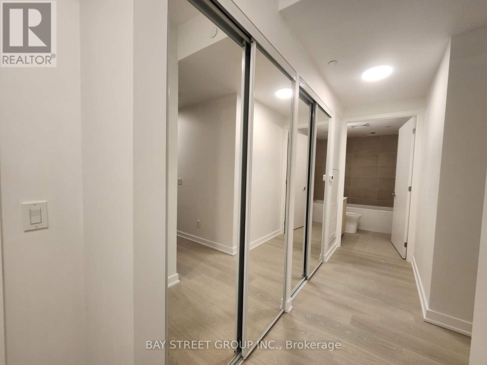 605 - 100 Queen Street E, Toronto, Ontario  M5C 0B5 - Photo 3 - C13577530