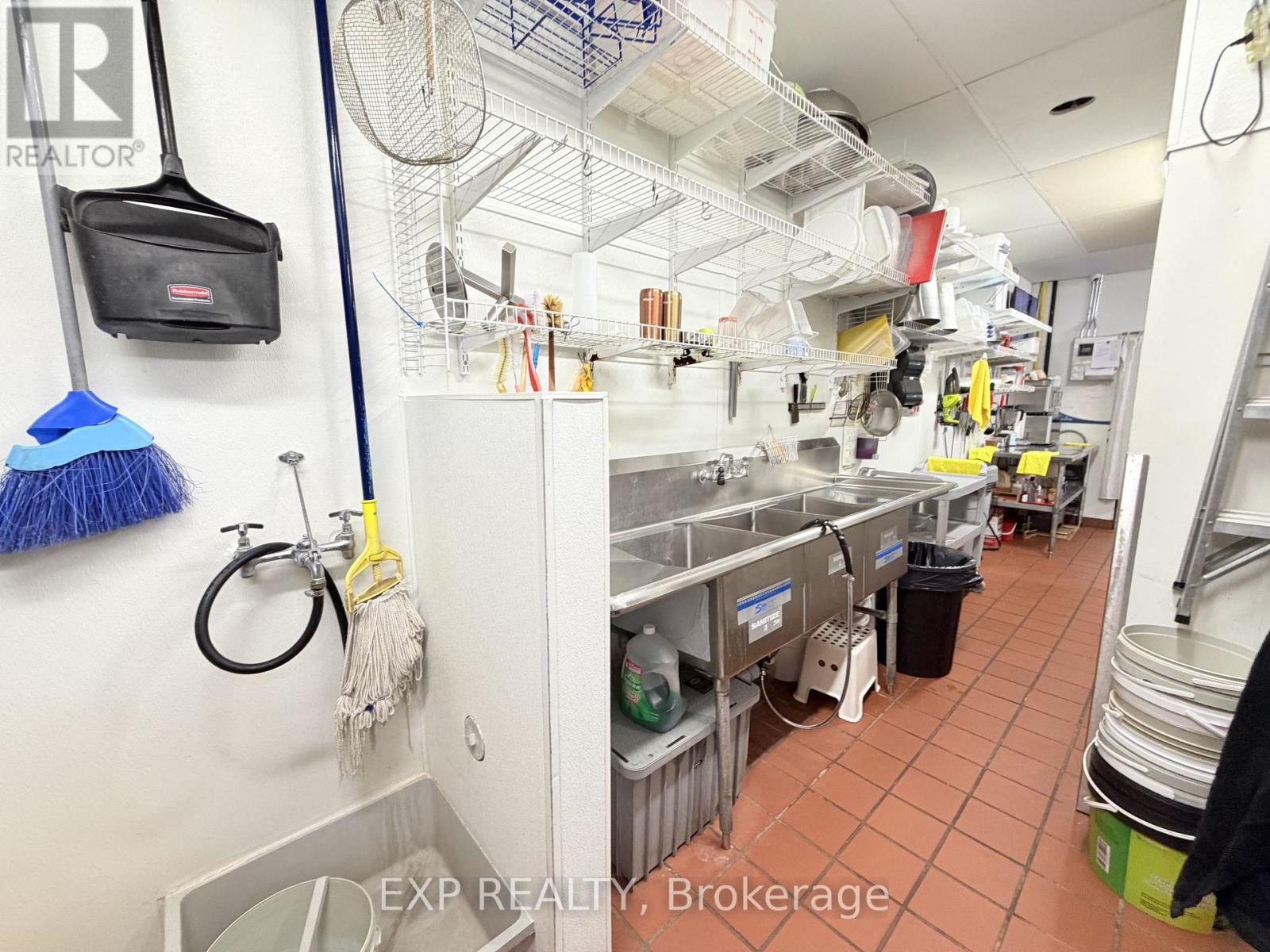 720 Spadina Avenue, Toronto, Ontario  M5S 2T9 - Photo 34 - C13577532
