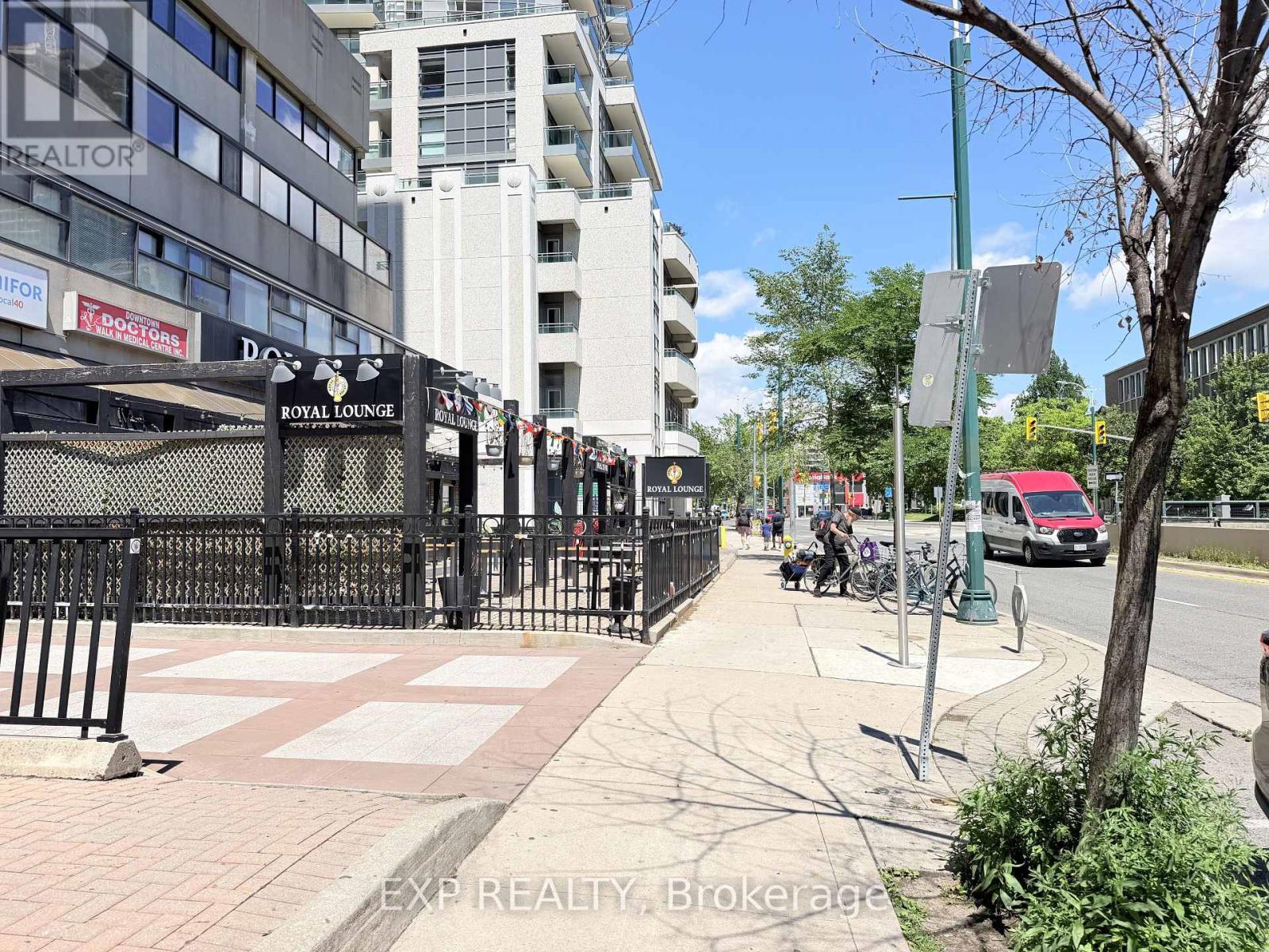 720 Spadina Avenue, Toronto, Ontario  M5S 2T9 - Photo 4 - C13577532