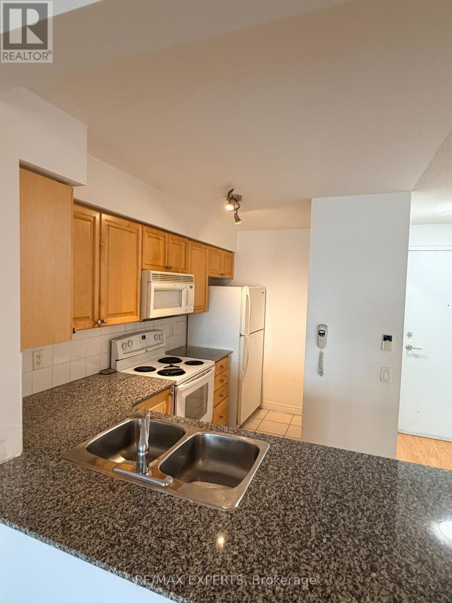 701 - 83 Borough Drive, Toronto, Ontario  M1P 5E4 - Photo 3 - E13577300