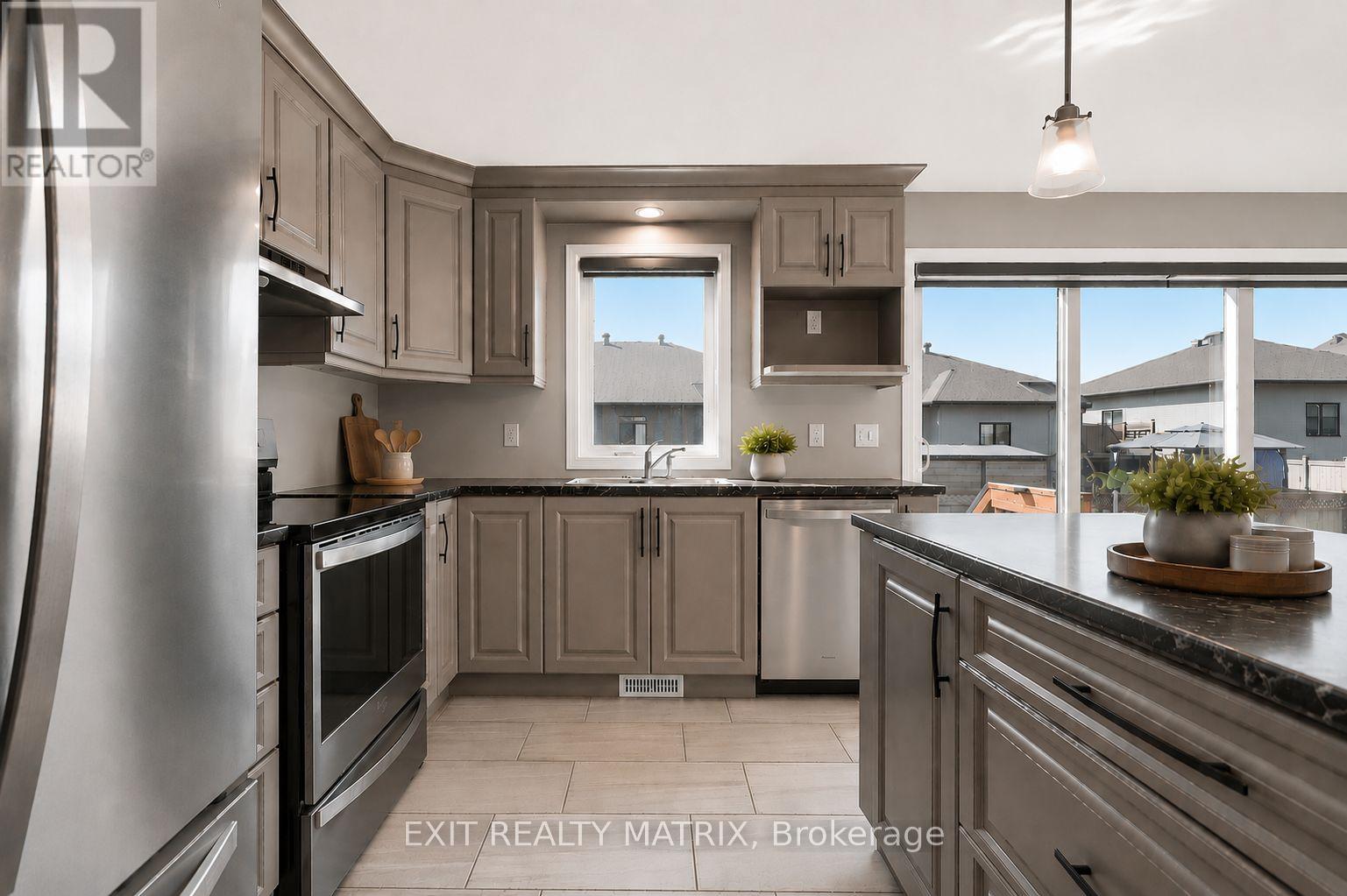 308 Belfort Street, Russell, Ontario  K0A 1W0 - Photo 12 - X13577446