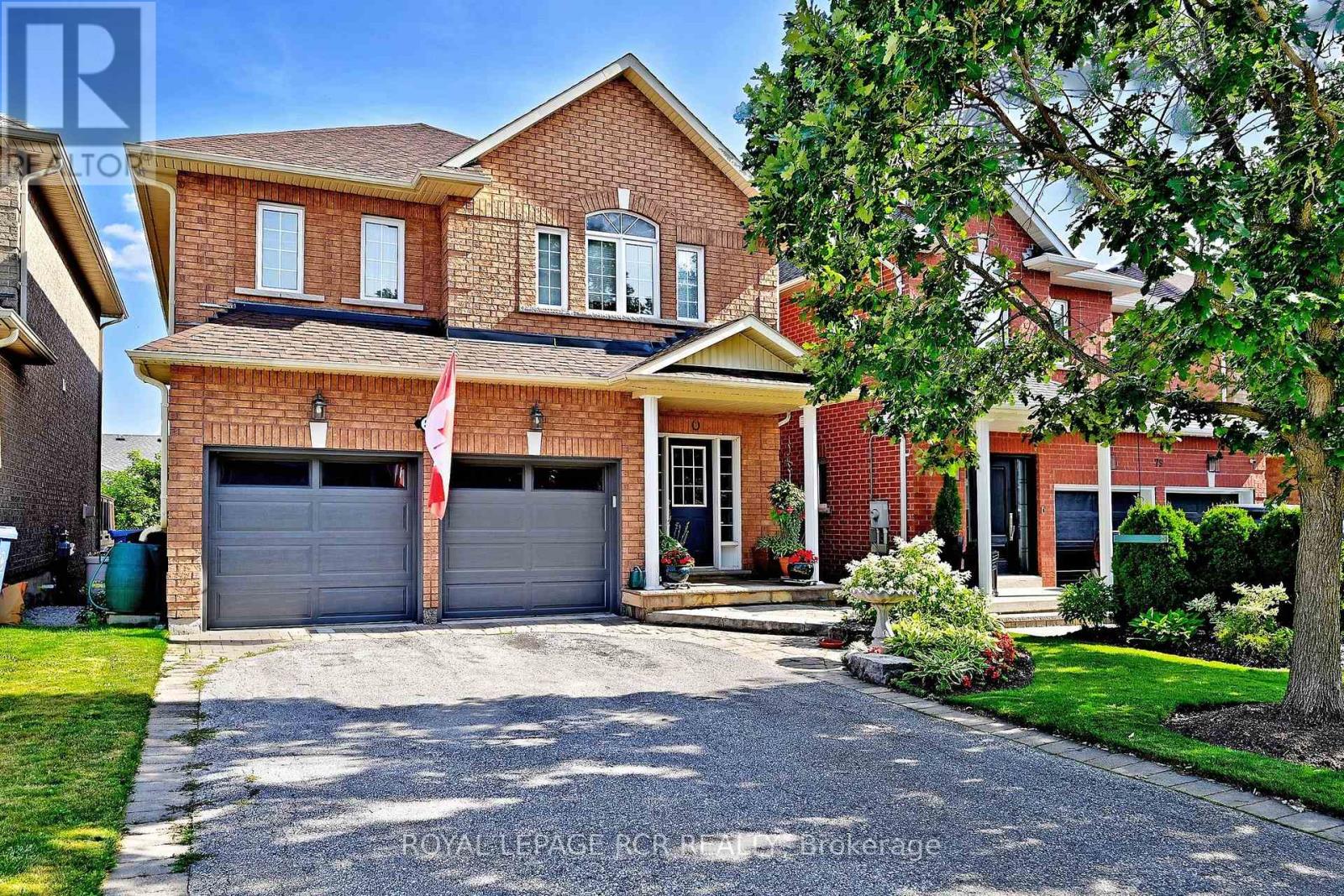 81 WOODBURY CRESCENT, Newmarket, Ontario
