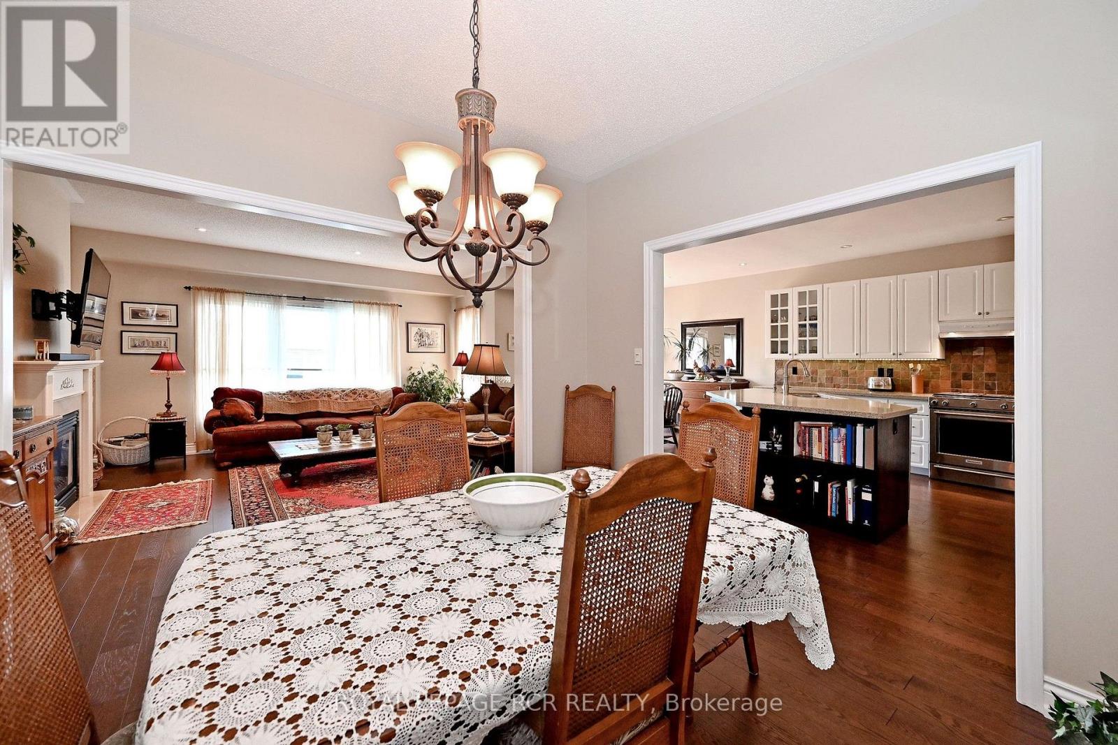 81 Woodbury Crescent, Newmarket, Ontario  L3X 2T2 - Photo 16 - N13577308